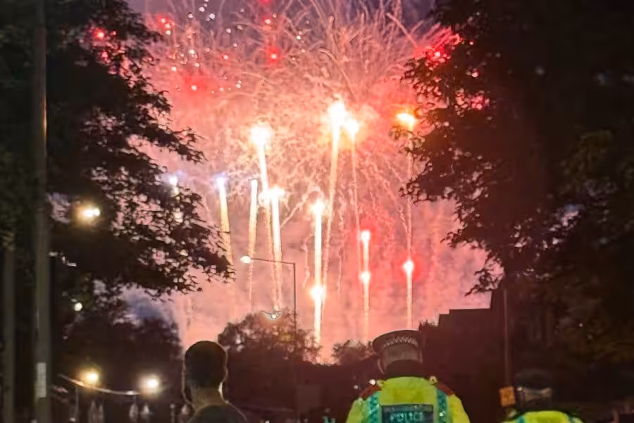 oasis fireworks Heaton park